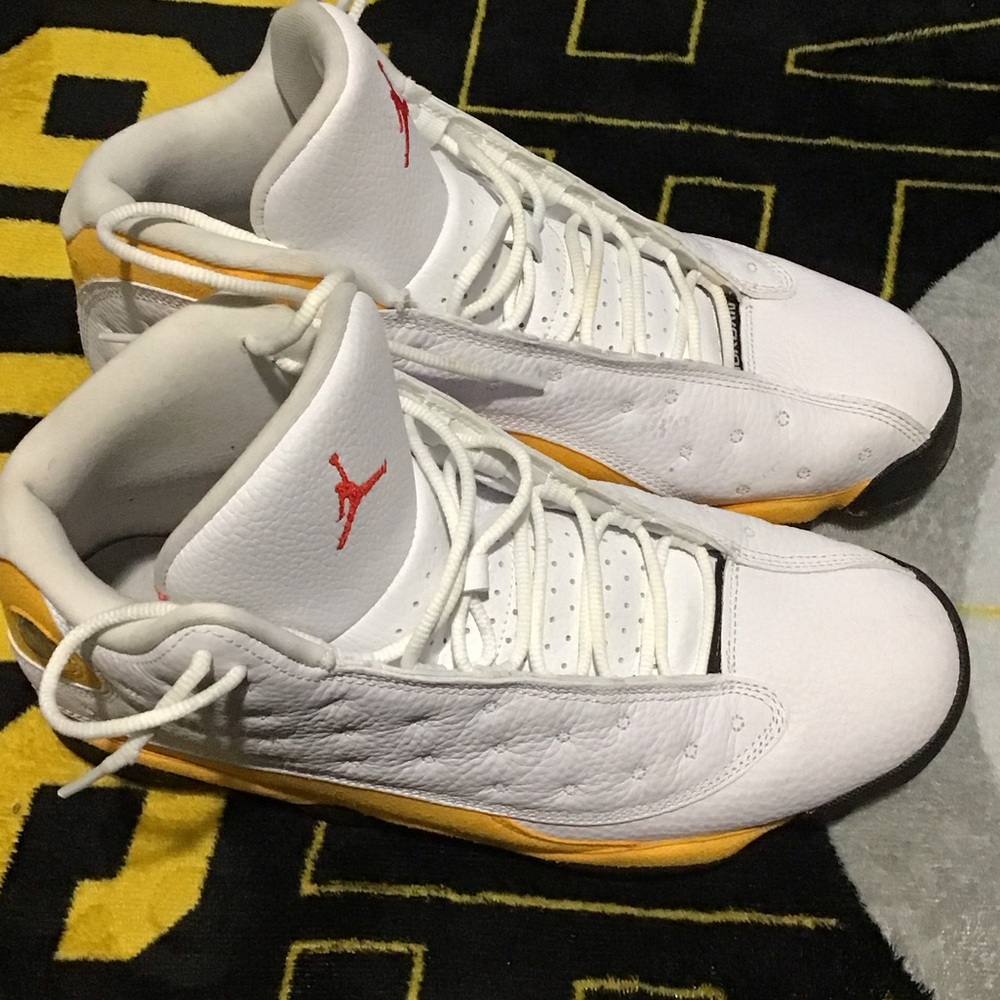 Jordan Athletic Shoes White and Yellow
